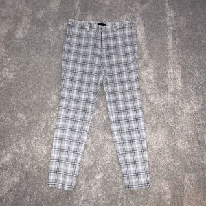 H&M Slim Fit Plaid Crop Slacks